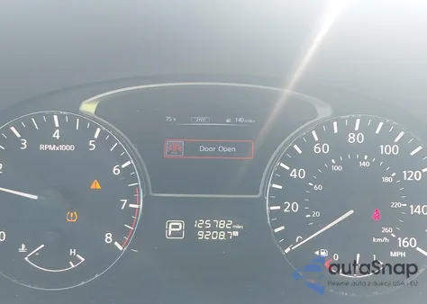 2015 Nissan Pathfinder S z USA, uszkodzony, nr VIN 5N1AR2MM3FC677811